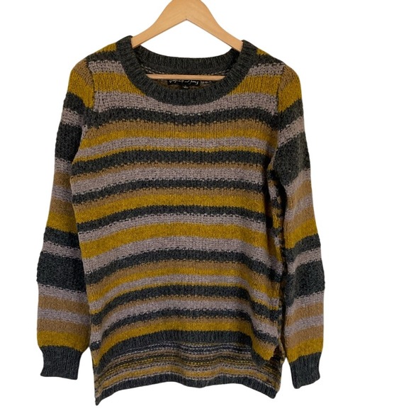 Elizabeth and James Sweaters - Elizabeth and James Alpaca Wool Blend Yellow Gray Crew Neck Sweater Size Small‎